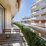 Charming A C 1br 4p - Apartment *